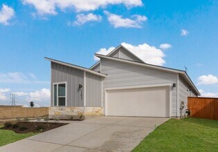 11617 American Mustang Lp in Manor, TX - Building Photo - Building Photo
