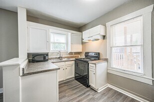 216 Redan St in Houston, TX - Building Photo