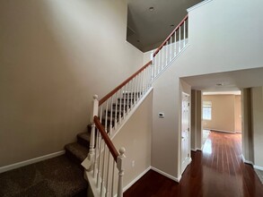 3775 Millerton Pl in West Sacramento, CA - Foto de edificio - Building Photo