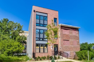 730 51st St NE in Washington, DC - Building Photo - Building Photo