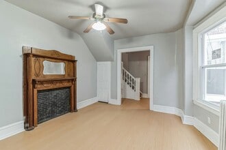 864 E Chelten Ave in Philadelphia, PA - Building Photo - Building Photo