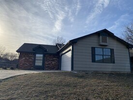 5914 S 87th E Ave in Tulsa, OK - Building Photo