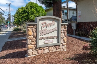 Park Manor in Hayward, CA - Building Photo - Building Photo
