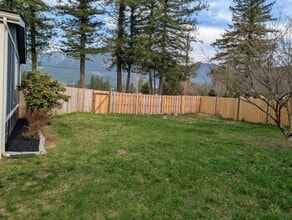 40510 Dorman Rd in Gold Bar, WA - Building Photo - Building Photo