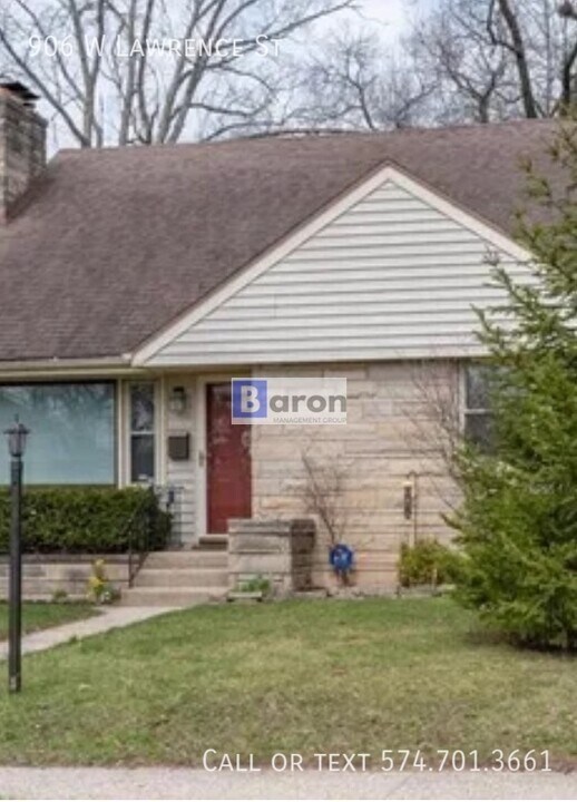 906 W Lawrence St in Mishawaka, IN - Building Photo