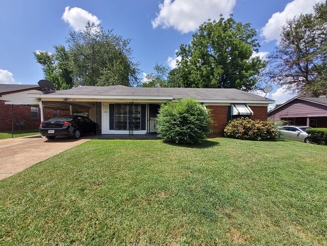 4695 Aldridge Dr