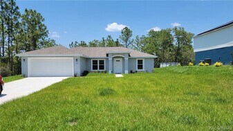 2719 W Sheila Dr in Citrus Springs, FL - Building Photo