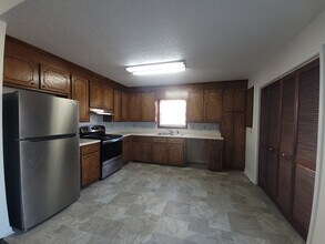 304 Briggs Ave, Unit C in Greenwood, SC - Foto de edificio - Building Photo