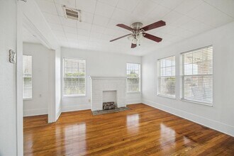 2504 Oakcliff St in Houston, TX - Building Photo - Building Photo