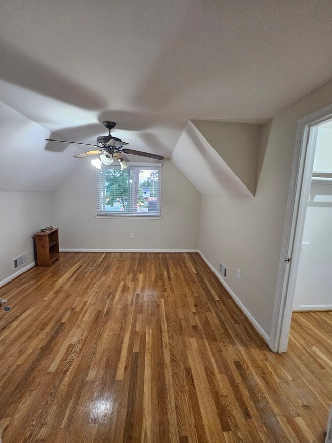 property at 8104 Glover Ct