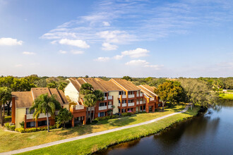 Boynton Landing Condominiums in Boynton Beach, FL - Building Photo - Building Photo