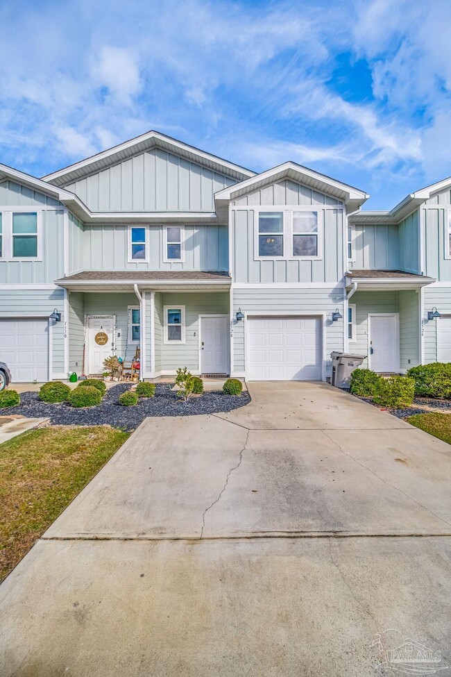 property at 1528 Farragut Way