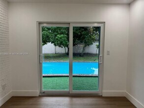 370 NW 43rd Ave in Plantation, FL - Building Photo - Building Photo