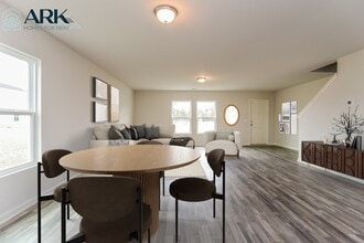 1819 Lake Dr in Florence, SC - Building Photo - Building Photo