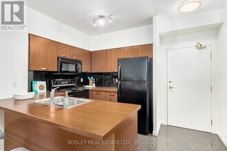 51 Harrison Garden Blvd in Toronto, ON - Building Photo - Building Photo