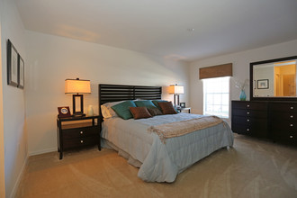 Carlton Arms of Winter Haven in Winter Haven, FL - Building Photo - Interior Photo