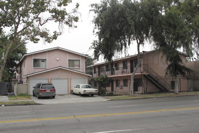 4817 E Compton Blvd in Compton, CA - Foto de edificio - Building Photo
