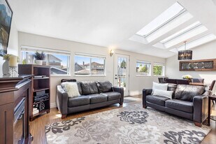 3522 Dundas St, Unit SI ID1227731P in Vancouver, BC - Building Photo