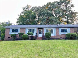 551 Alleghany Rd in Fayetteville, NC - Building Photo