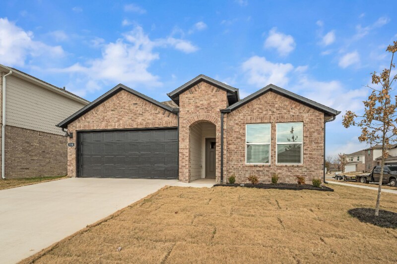 114 S Maroon Ave in Fayetteville, AR - Foto de edificio