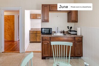 Private bedroom in 4 bed/1 bath Home in Boston, MA - Building Photo - Building Photo