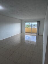 7410 SW 82nd St in Miami, FL - Building Photo - Building Photo