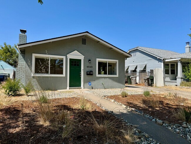 4953-4953 13th Ave in Sacramento, CA - Building Photo - Building Photo