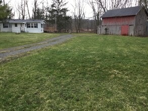 5766 Sliker Hill Rd in Conesus, NY - Foto de edificio - Building Photo