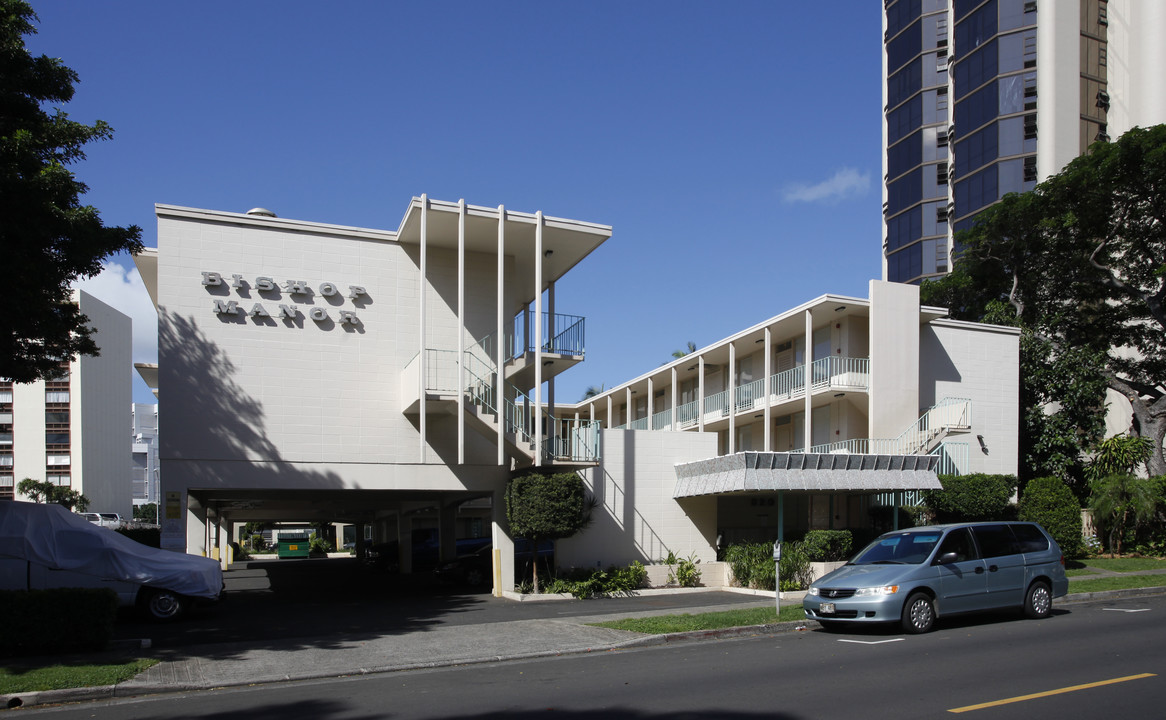 Bishop Manor Apartments in Honolulu, HI - Building Photo