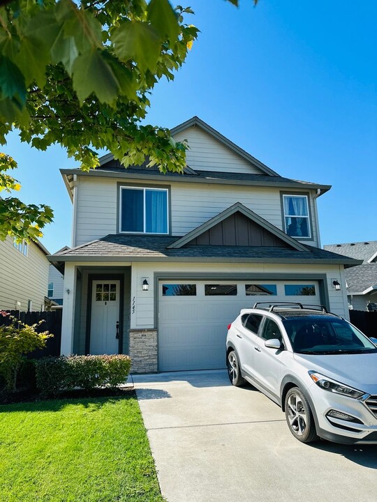 1145 S Quail Run Pl in Ridgefield, WA - Building Photo