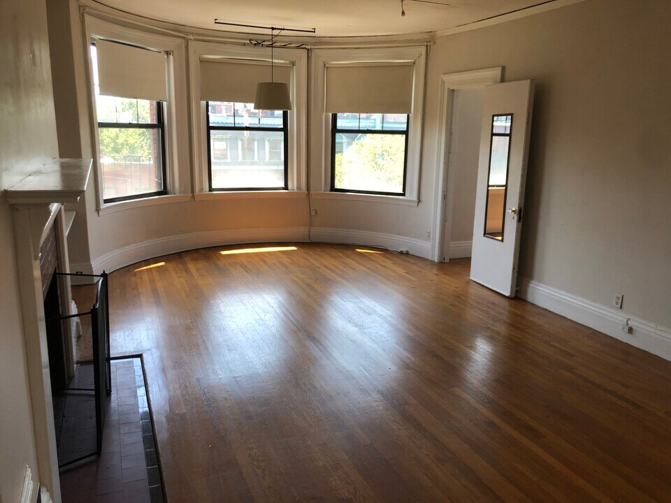 464 Beacon St, Unit GF in Boston, MA - Building Photo