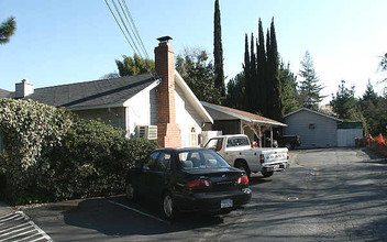 California Palms in Walnut Creek, CA - Building Photo - Building Photo