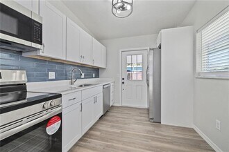 7139 Adare Dr in New Port Richey, FL - Building Photo - Building Photo