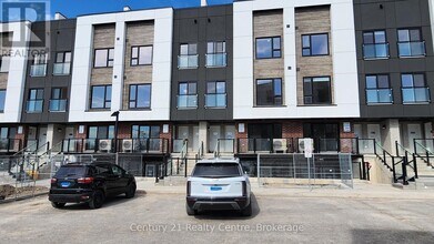 16 Melbourne Ave in St Catharines, ON - Building Photo - Building Photo