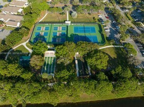 822 NW Sorrento Ln in Port St. Lucie, FL - Building Photo - Building Photo