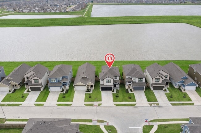 property at 1118 Elsinore Dr