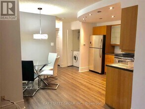 40-1540 Scollard St in Toronto, ON - Building Photo - Building Photo