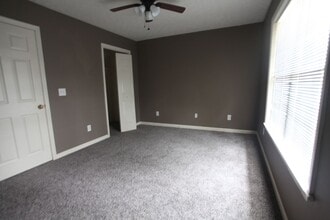 950 Stage Rd in Auburn, AL - Building Photo - Building Photo