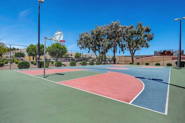 Park at Spring Valley (new) in Las Vegas, NV - Foto de edificio - Building Photo