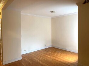 137 W 82 St in New York, NY - Building Photo - Building Photo