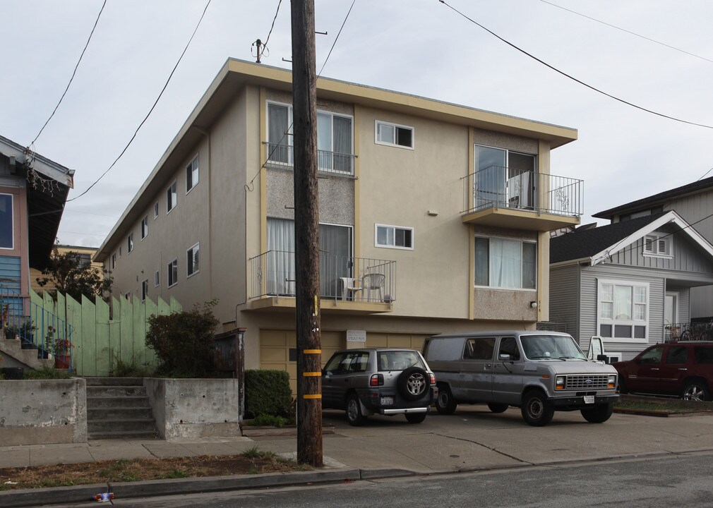 518 Baden Ave in South San Francisco, CA - Building Photo