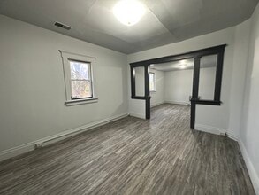 1206 Martin St in Danville, IL - Foto de edificio - Building Photo