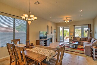 10342 E Tierra Buena Ln, Unit ID1386100P in Scottsdale, AZ - Foto de edificio - Building Photo