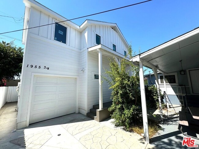 property at 1955 Bonsallo Ave