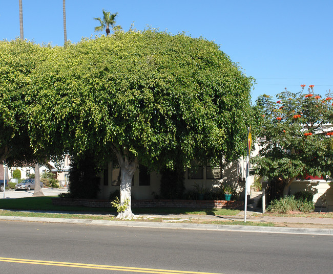 601 Ocean Ave in Seal Beach, CA - Building Photo - Building Photo