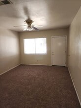 202 Woodrow Ave in Modesto, CA - Building Photo - Building Photo
