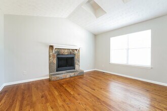1566 Cherry Hill Rd SW in Conyers, GA - Foto de edificio - Building Photo