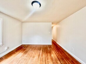 4534 Avondale St in Bethesda, MD - Building Photo - Building Photo