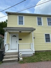 28 Van Buren St in Warwick, NY - Building Photo - Building Photo