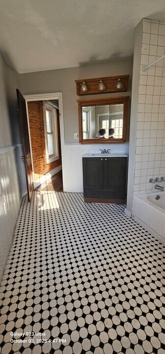 424 S 5th St, Unit 2 in Reading, PA - Building Photo